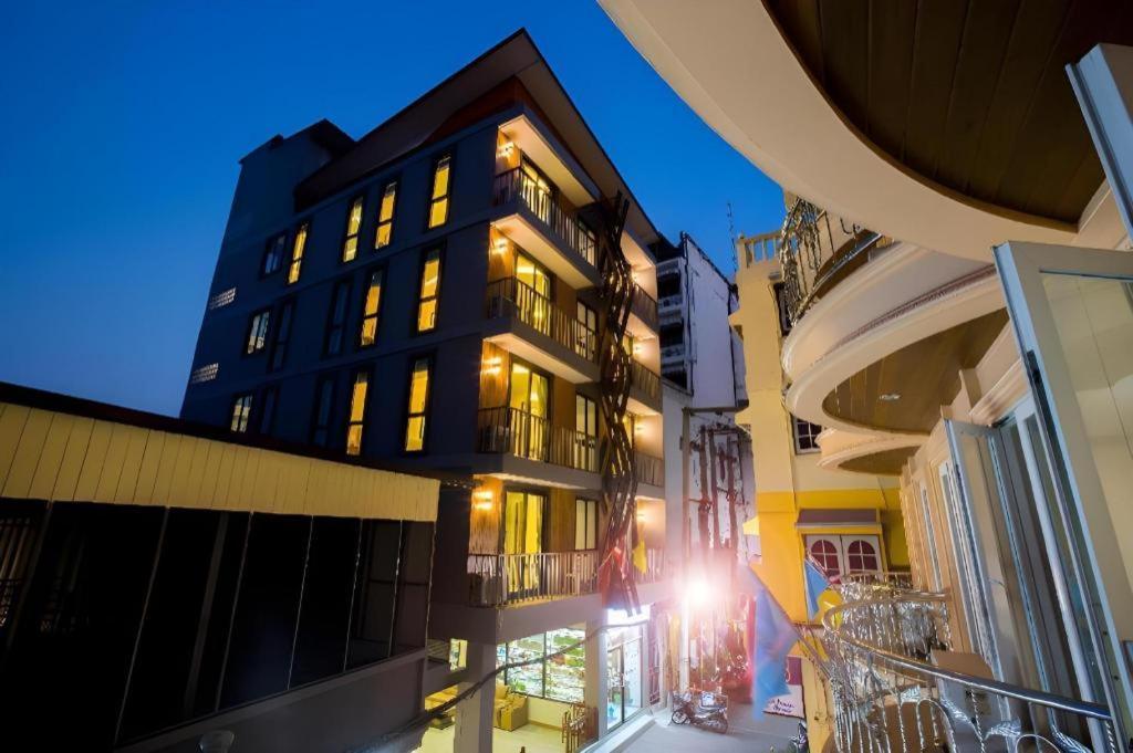 P.72 Hotel Pattaya Exterior photo